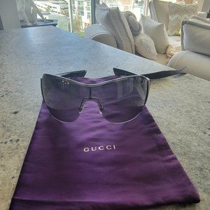 Never Worn Vintage Gucci 1855/S shield sunglasses